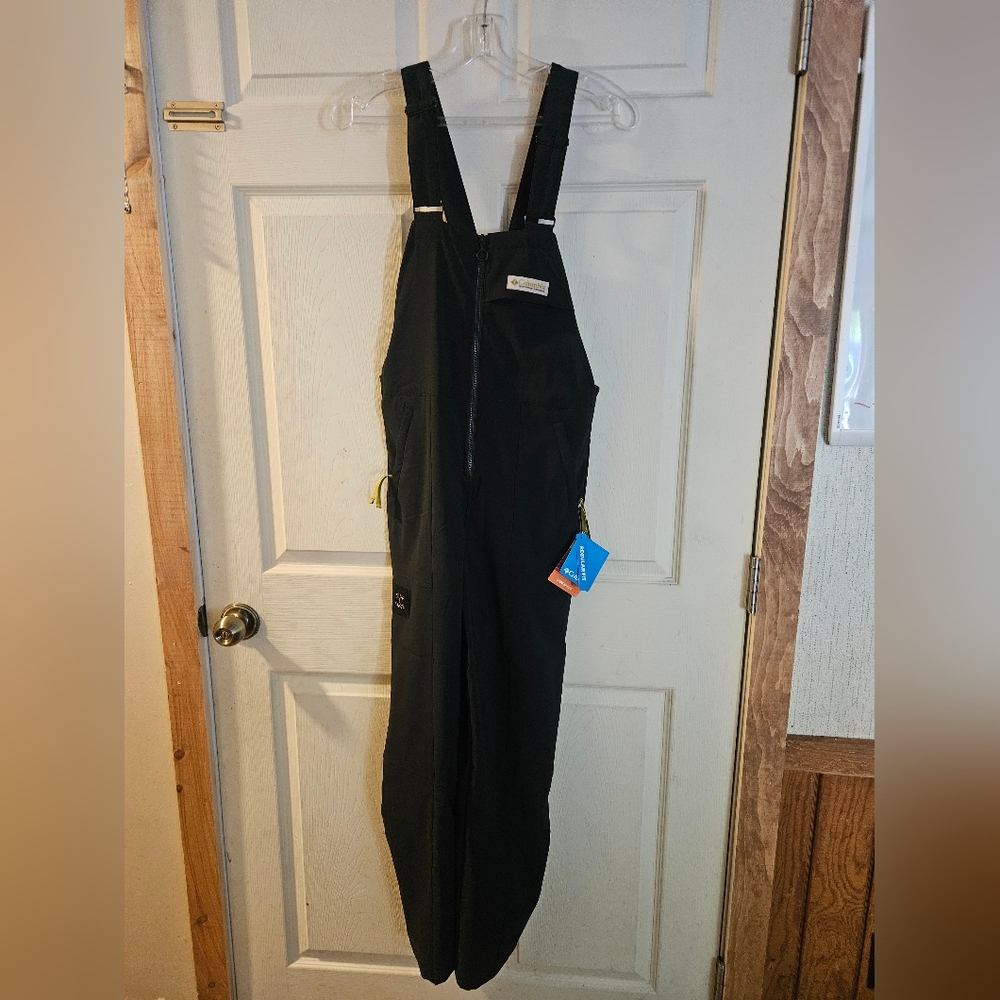 Columbia Women's Wallowa Softshell Overalls: BLACK: NEW WITH TAGS: SIZE XS